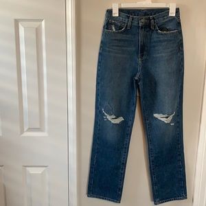 Calmar Denim. URSULA straight high rise